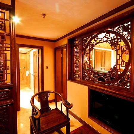 Lijiang Jinfu Hotel Exteriör bild