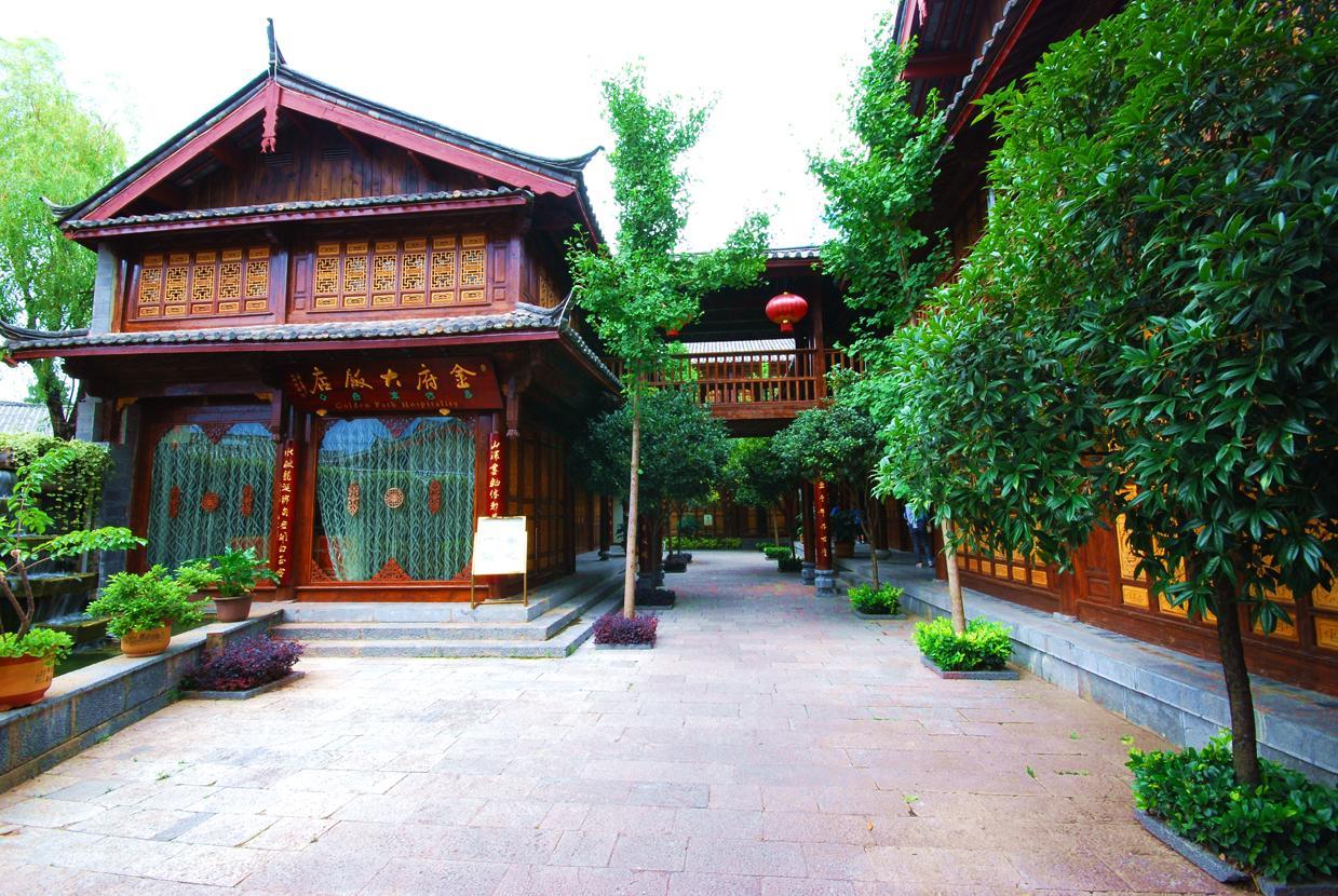 Lijiang Jinfu Hotel Exteriör bild