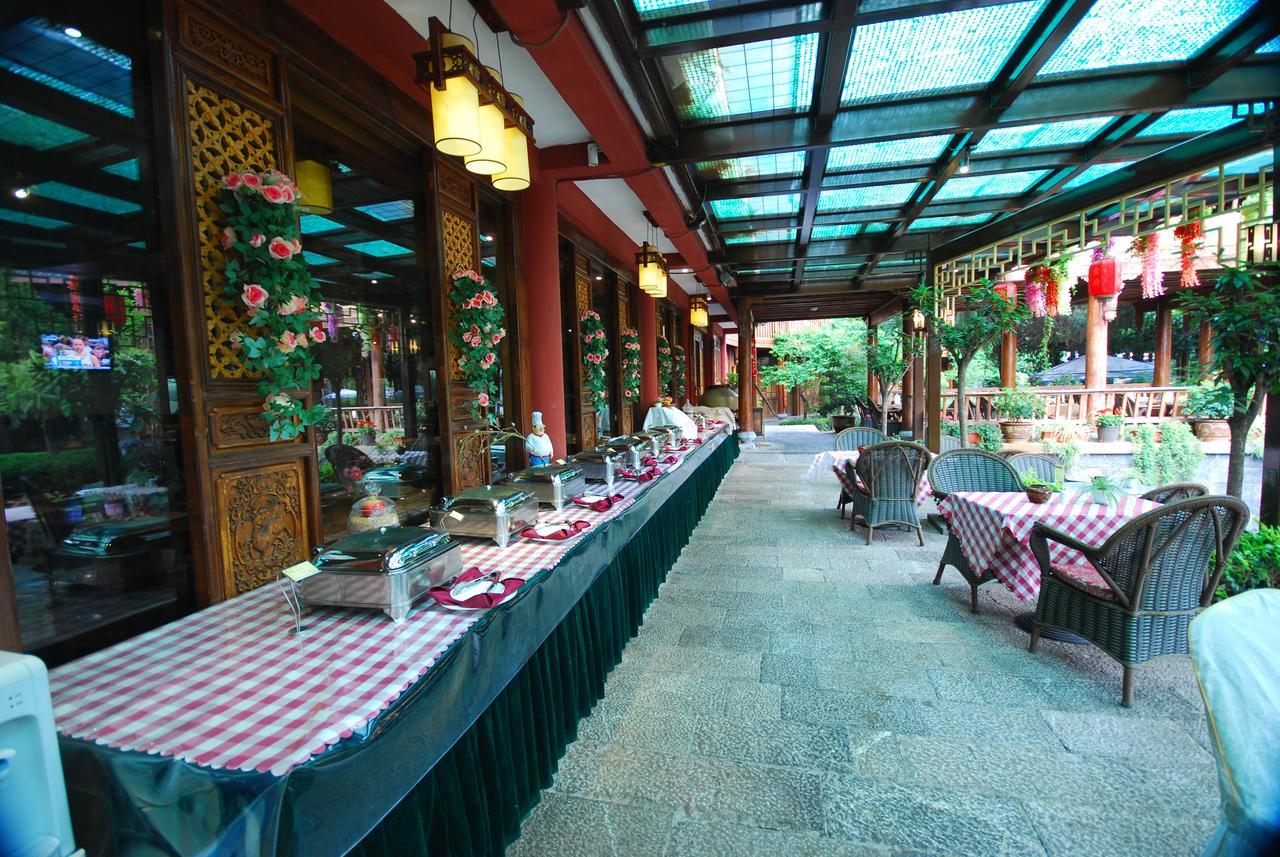 Lijiang Jinfu Hotel Exteriör bild