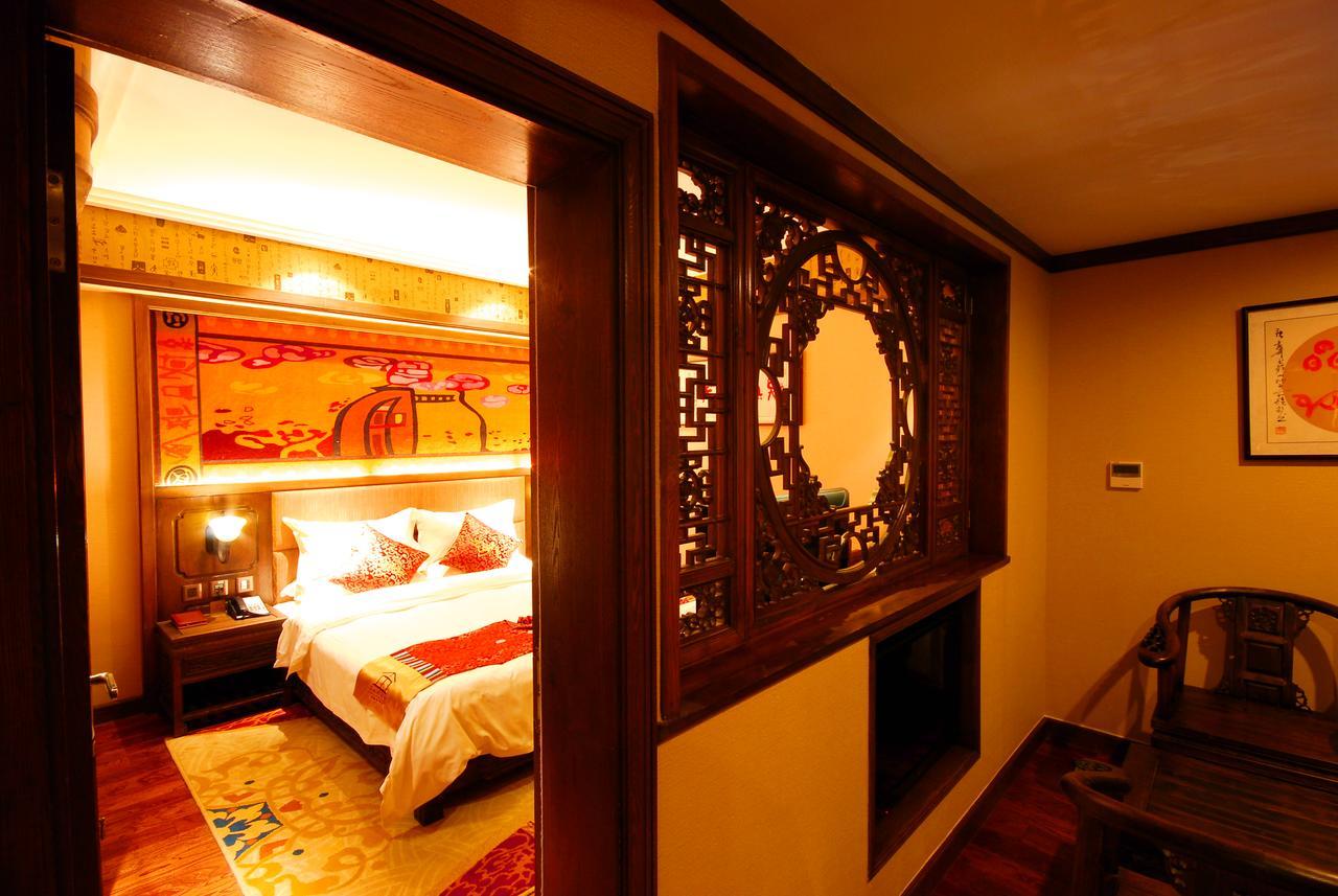Lijiang Jinfu Hotel Exteriör bild