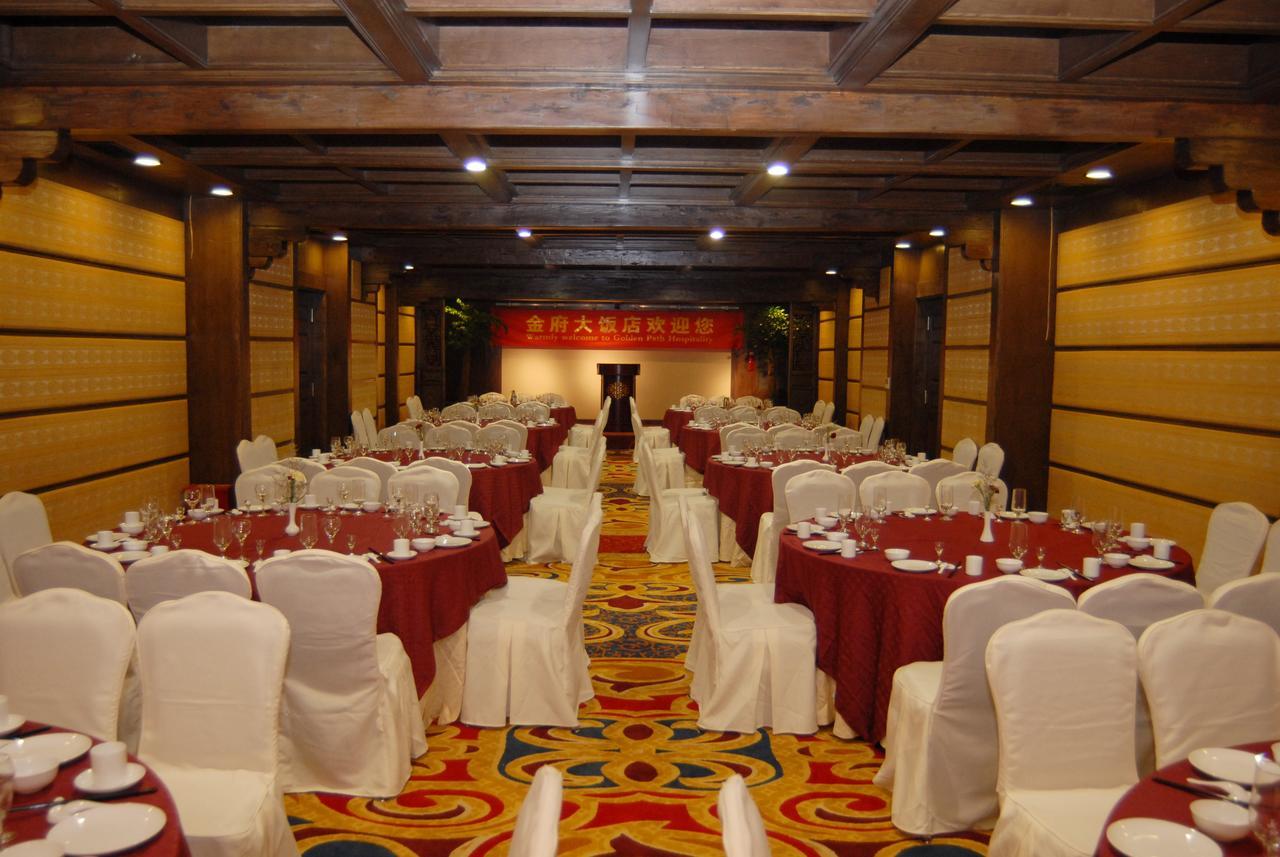 Lijiang Jinfu Hotel Exteriör bild