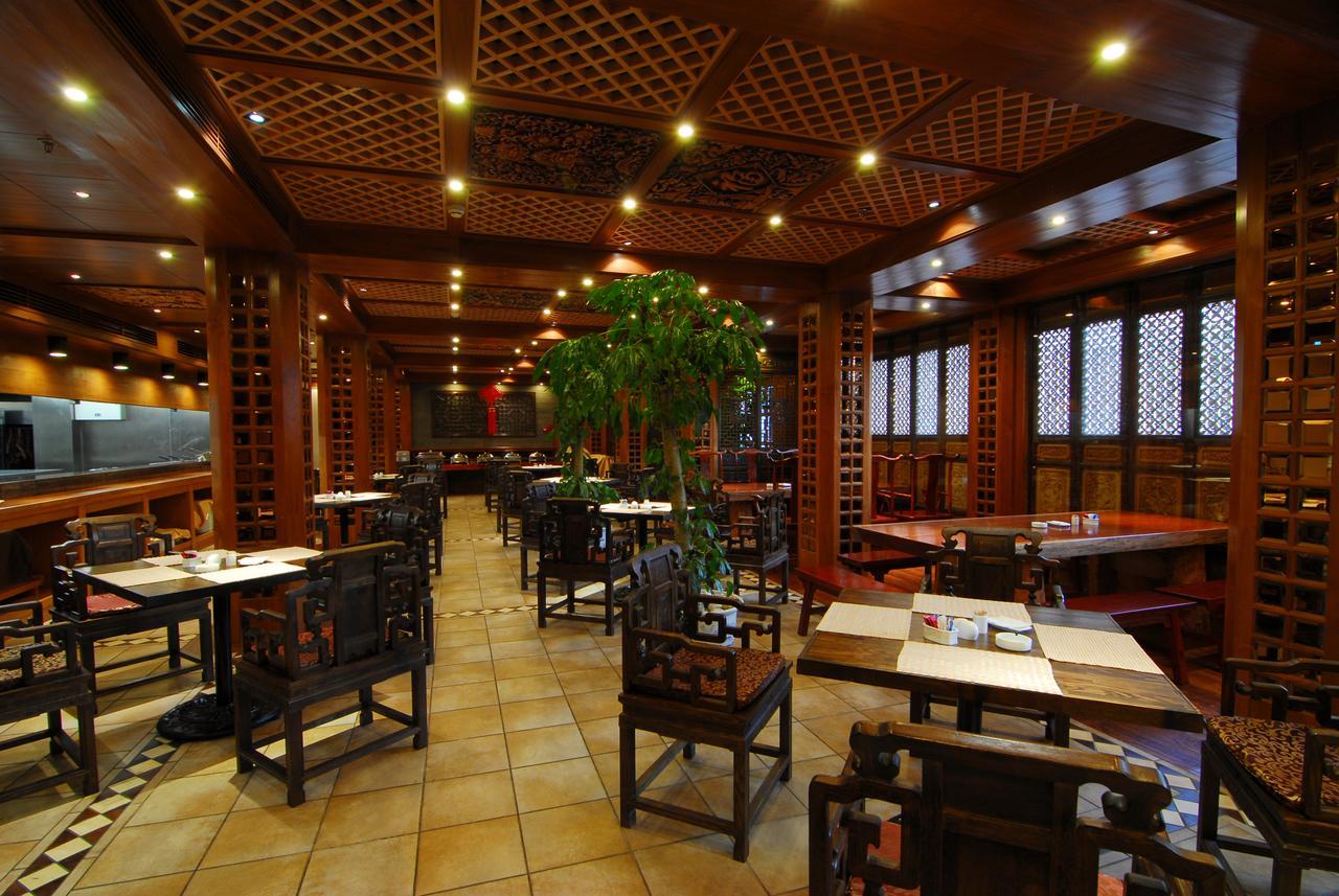 Lijiang Jinfu Hotel Exteriör bild